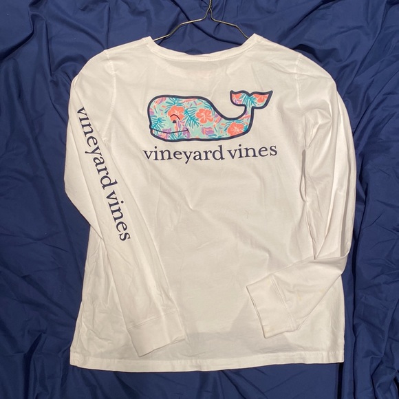 Vineyard vines long sleeve white tee size M - Picture 5 of 6